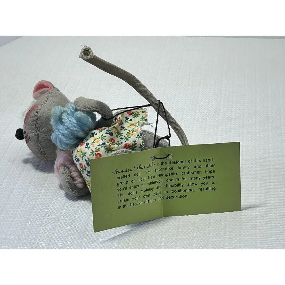 Vintage 1971 Annalee‎ 6” Mobilitee Knitting Mouse With Yarn & Orignal Tags